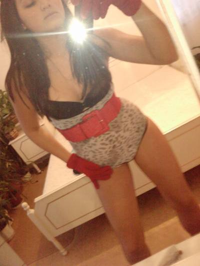 Meet Sally (21) | New York Adult Dating Profile