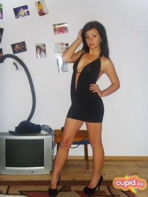 Paulina, 25 from Michigan | Older Men and Younger Women Dating