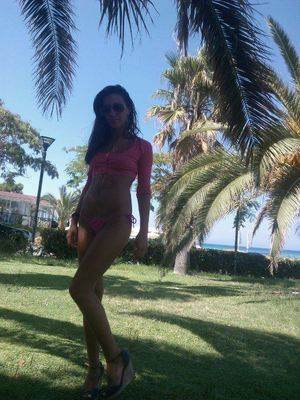 Photo of Christen (22) from California dating profile