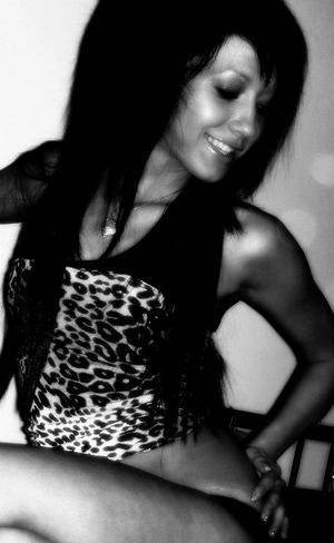 Local profile photo of Itzel, 29, in Massachusetts