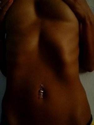 Elizabeth, 30, profile image for Georgia dating page