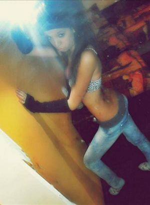 Bailee, 29, Texas | Younger Adult Woman Seeking Older Men