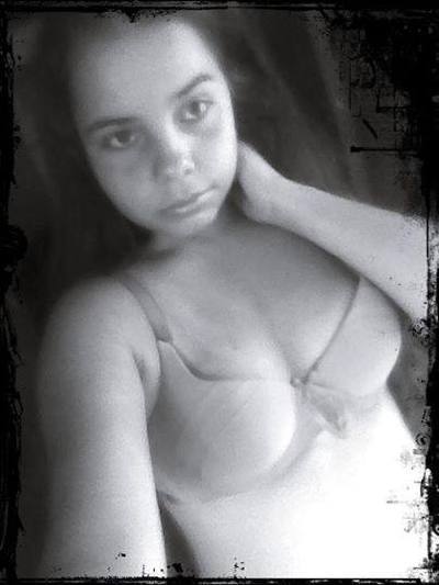 Alice, 27 from California | Local No-Strings Connection