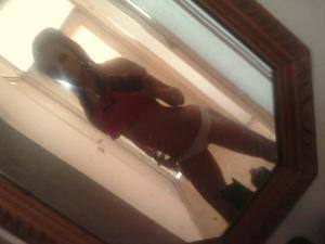 Autumn, 28 from Missouri | Older Men and Younger Women Dating