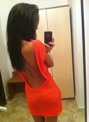 Meet Gina (19) from Arkansas | No-Strings Adult Dating