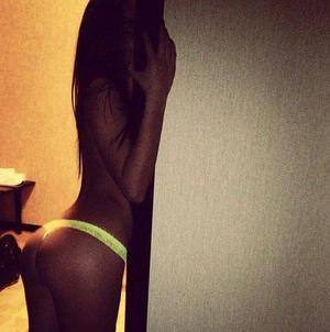 Chat with Kasey (26) | California Local Women