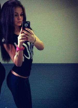 Meet Tia (18) from Manitoba | Local Dating Profile