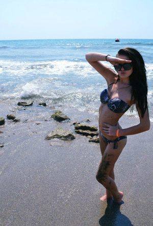 Salena (28) in California | Local Adult Woman