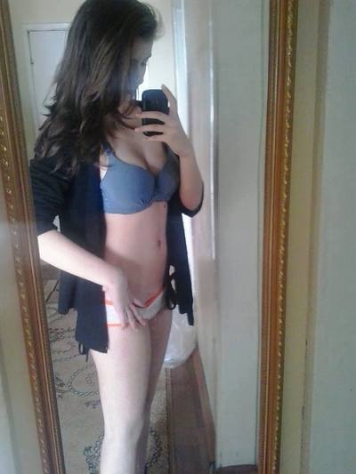 Allyssa (25) in Ontario | Local Adult Woman