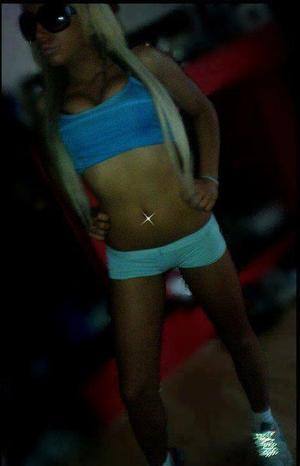 Gabriella (30) in California | Local Adult Woman