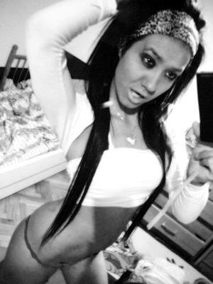 Photo of Lea (28), adult profile in Johnson City, TN