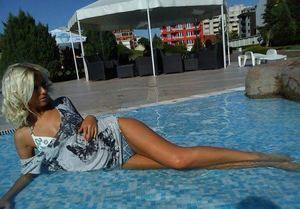 Chat with Tiffany (26) | Virginia Local Women