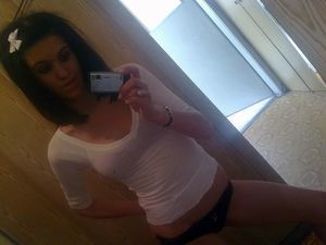 Trudi from Agua Fria, New Mexico is looking for adult webcam chat