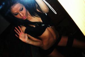 Meet local singles like Mahalia from Cocolalla, Idaho who want to fuck tonight