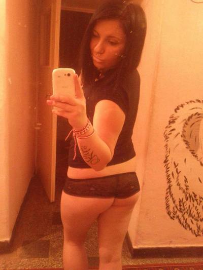 Looking for local cheaters? Take Latasha from Ness City, Kansas home with you