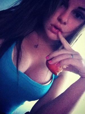 Leoma from  is looking for adult webcam chat