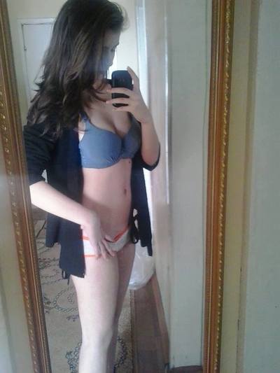 Jodie from Washington is looking for adult webcam chat