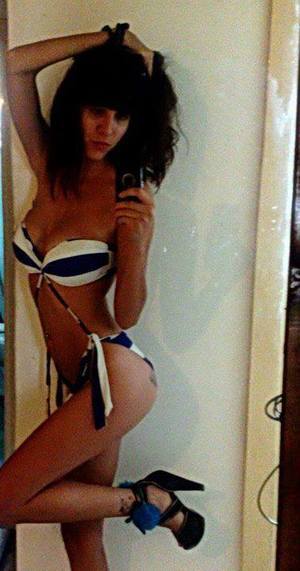 Vicenta from Seymour, Wisconsin is looking for adult webcam chat