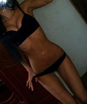 Genoveva from Purple Sage, Wyoming is looking for adult webcam chat