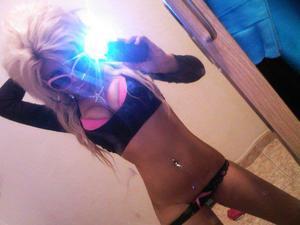 Ivonne from Pocahontas, Iowa is looking for adult webcam chat