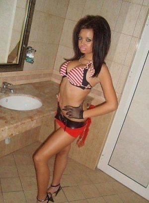 Meet local singles like Cleta from Yachats, Oregon who want to fuck tonight