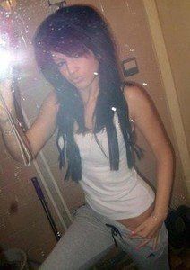 Dulce from New York is looking for adult webcam chat